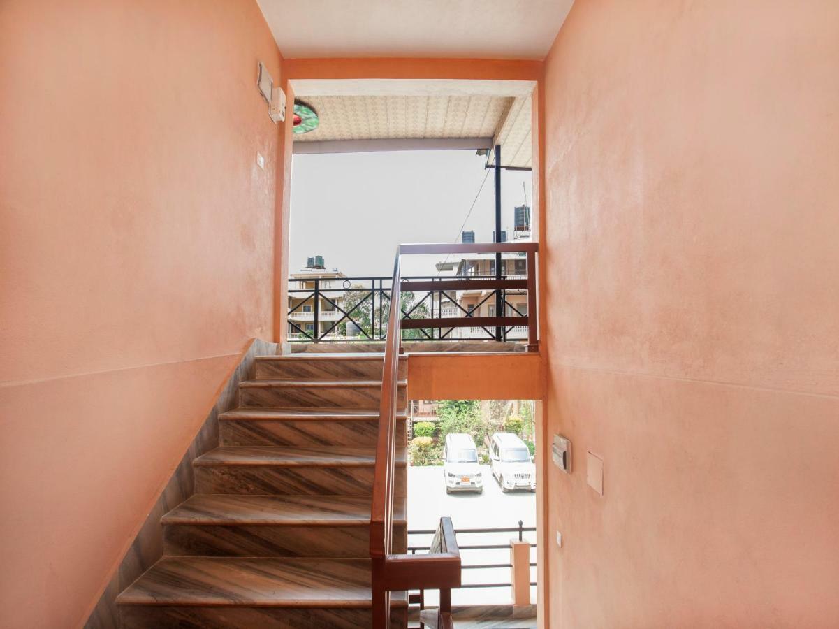 Spot On 486 Hotel Holy Lodge Sauraha Ngoại thất bức ảnh