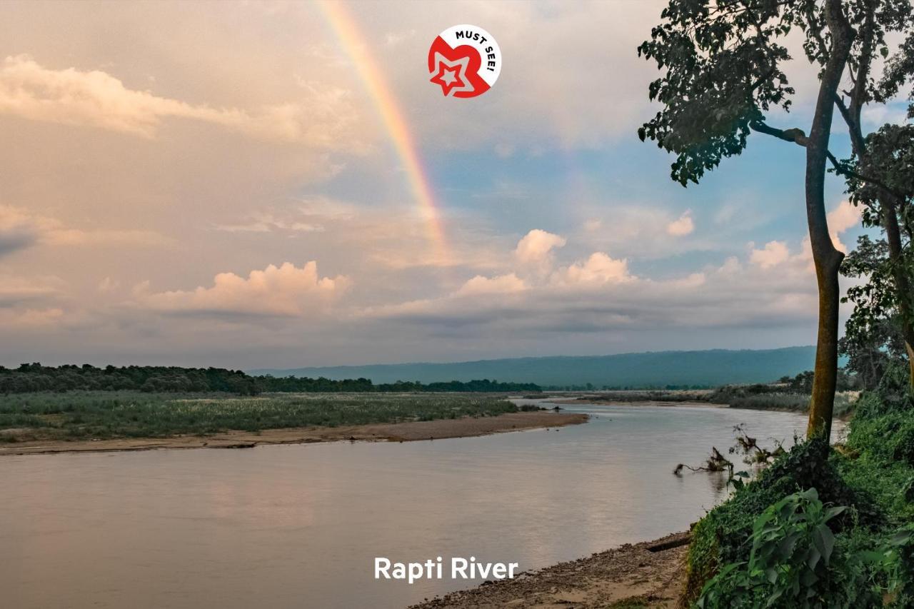 Spot On 486 Hotel Holy Lodge Sauraha Ngoại thất bức ảnh